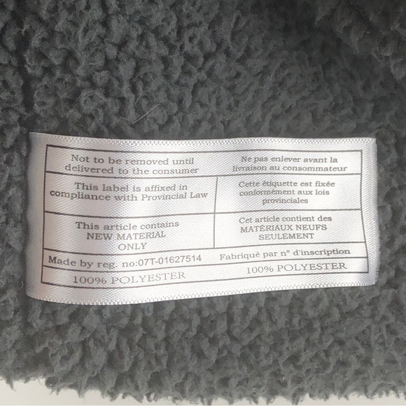 TUCKER + TATE Boy’s Gray Heather Herringbone Texture Blue Puffer Vest, size 5 - Picture 7 of 9